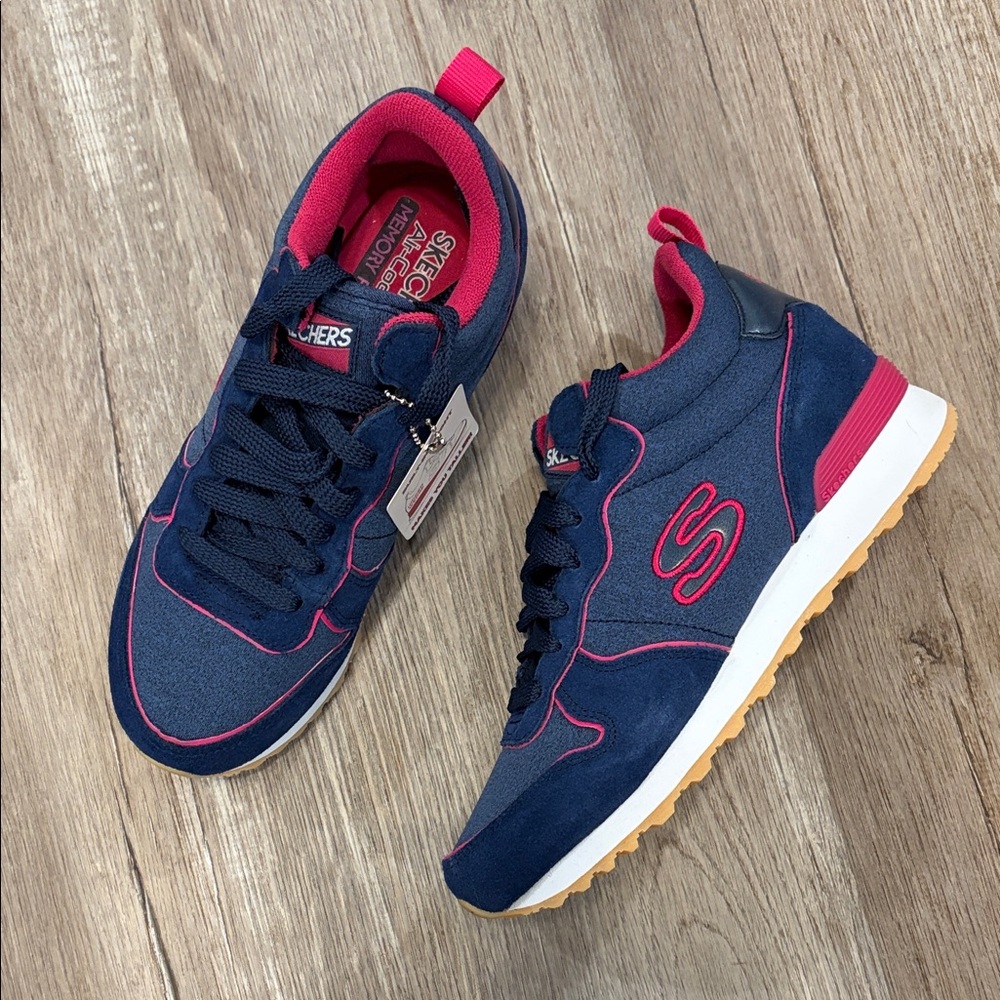 Skechers Blue and Pink Athletic Shoes